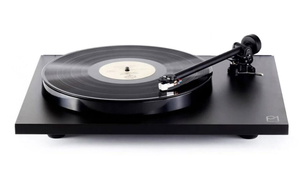 Rega Planar 1 With Carbon Cartridge